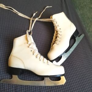 Imperial Ice Skates Youth Small